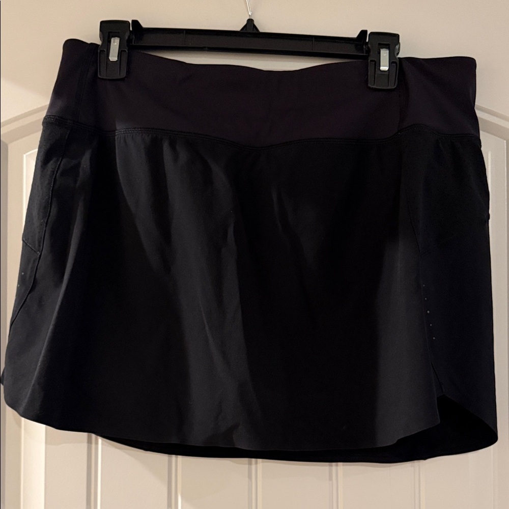 Athleta Women's Skort in Classic Black